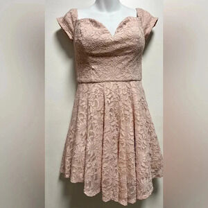 B. Smart Lace Pink Short Dress Sz Juniors 11